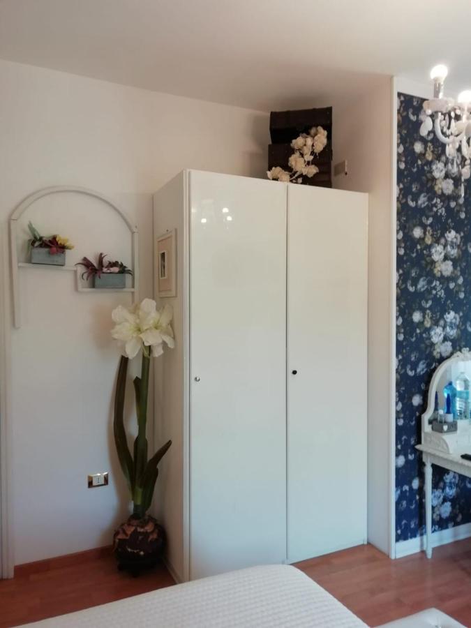 Bed and Breakfast Le Pinelle Терні Екстер'єр фото